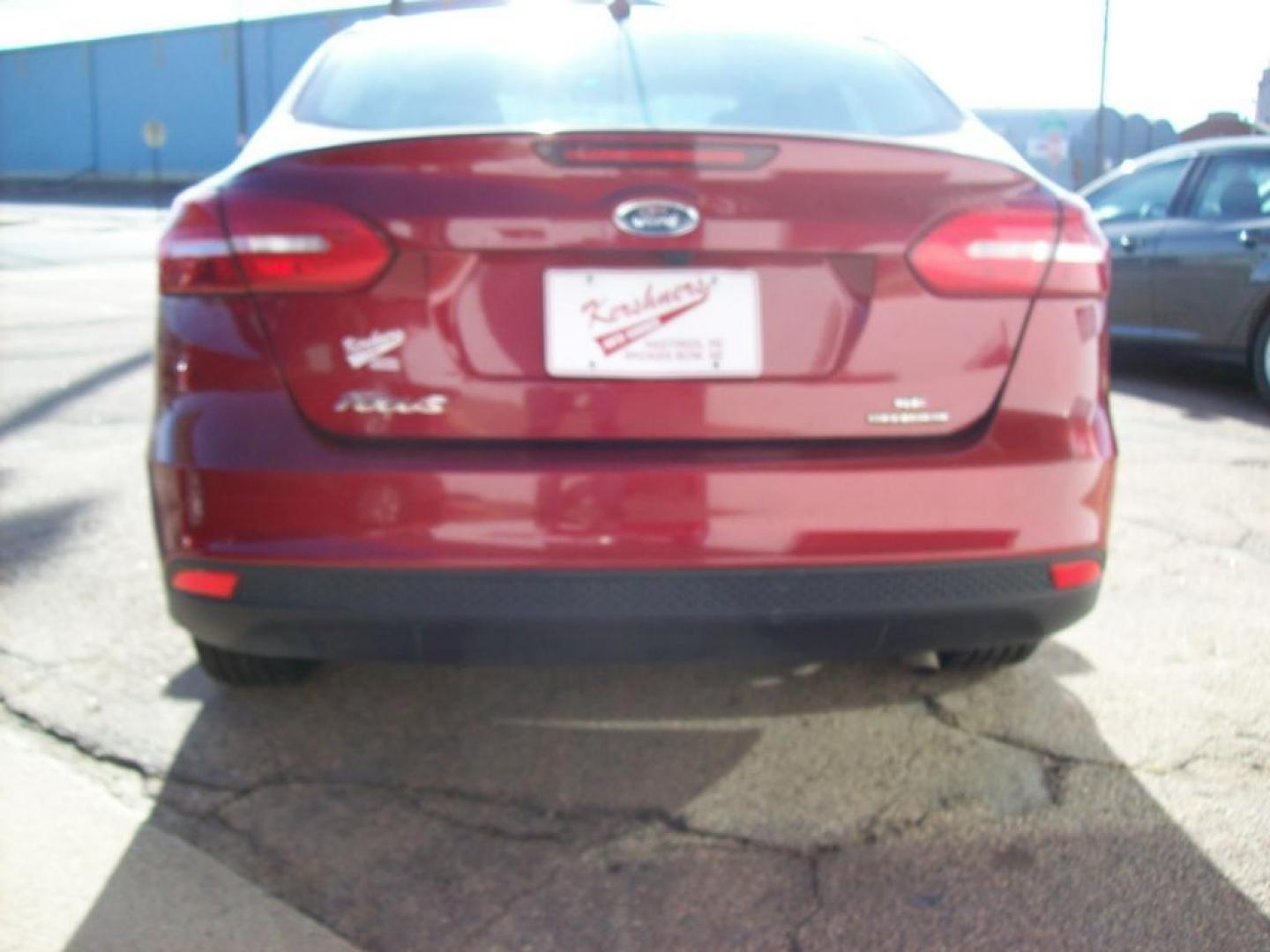 2015 Red /Graphite Grey Ford Focus SE (1FADP3F29FL) with an L4, 2.0L; FFV engine, Automatic transmission, located at 220 West South St., Hastings, NE, 68901, (402) 461-3161, 0.000000, 0.000000 - Great Gas Mileage, Back-up Camera, 25,xxx Miles - Photo#10