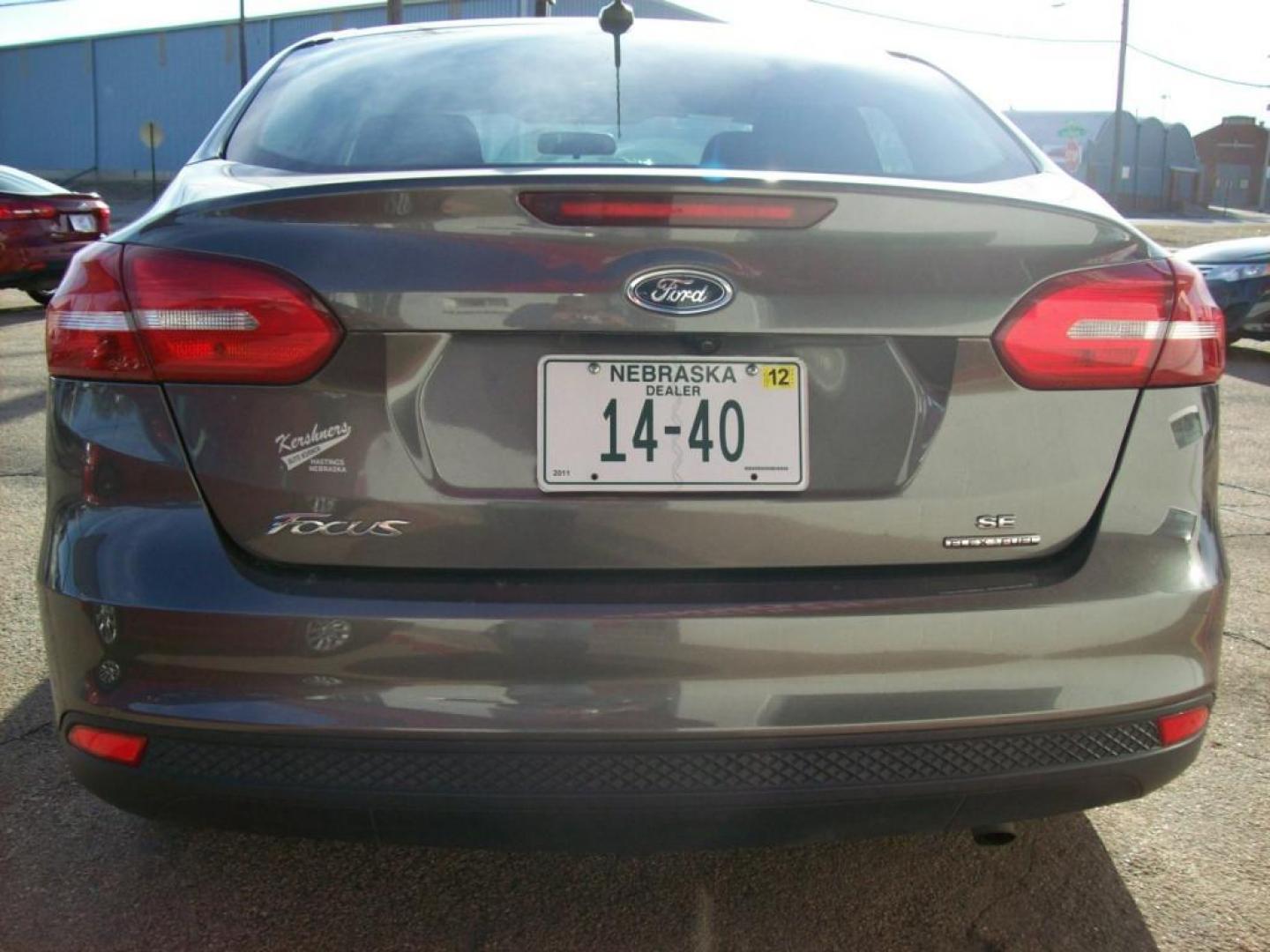 2015 Grey /Graphite Grey Ford Focus SE (1FADP3F21FL) with an L4, 2.0L; FFV engine, Automatic transmission, located at 220 West South St., Hastings, NE, 68901, (402) 461-3161, 0.000000, 0.000000 - Photo#10